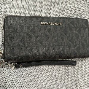 Michael Kors Women’s Wallet